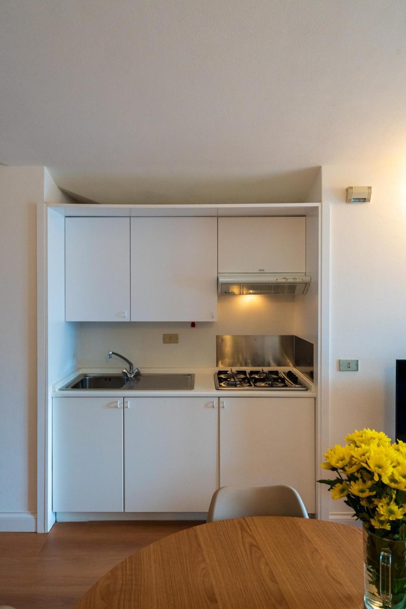 Stunning Apartment- Terrace And Swimming Pool 벨라노 외부 사진
