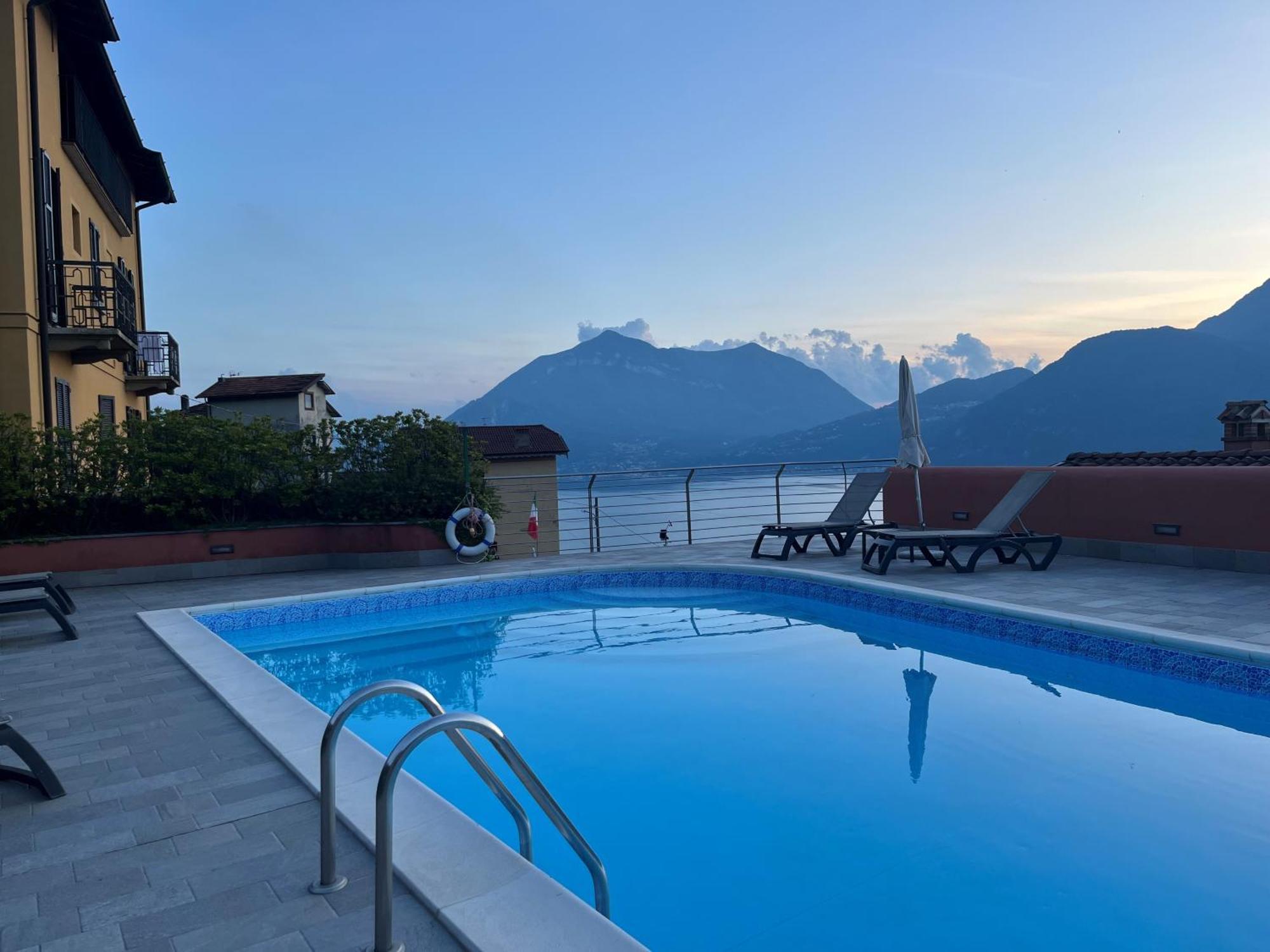 Stunning Apartment- Terrace And Swimming Pool 벨라노 외부 사진