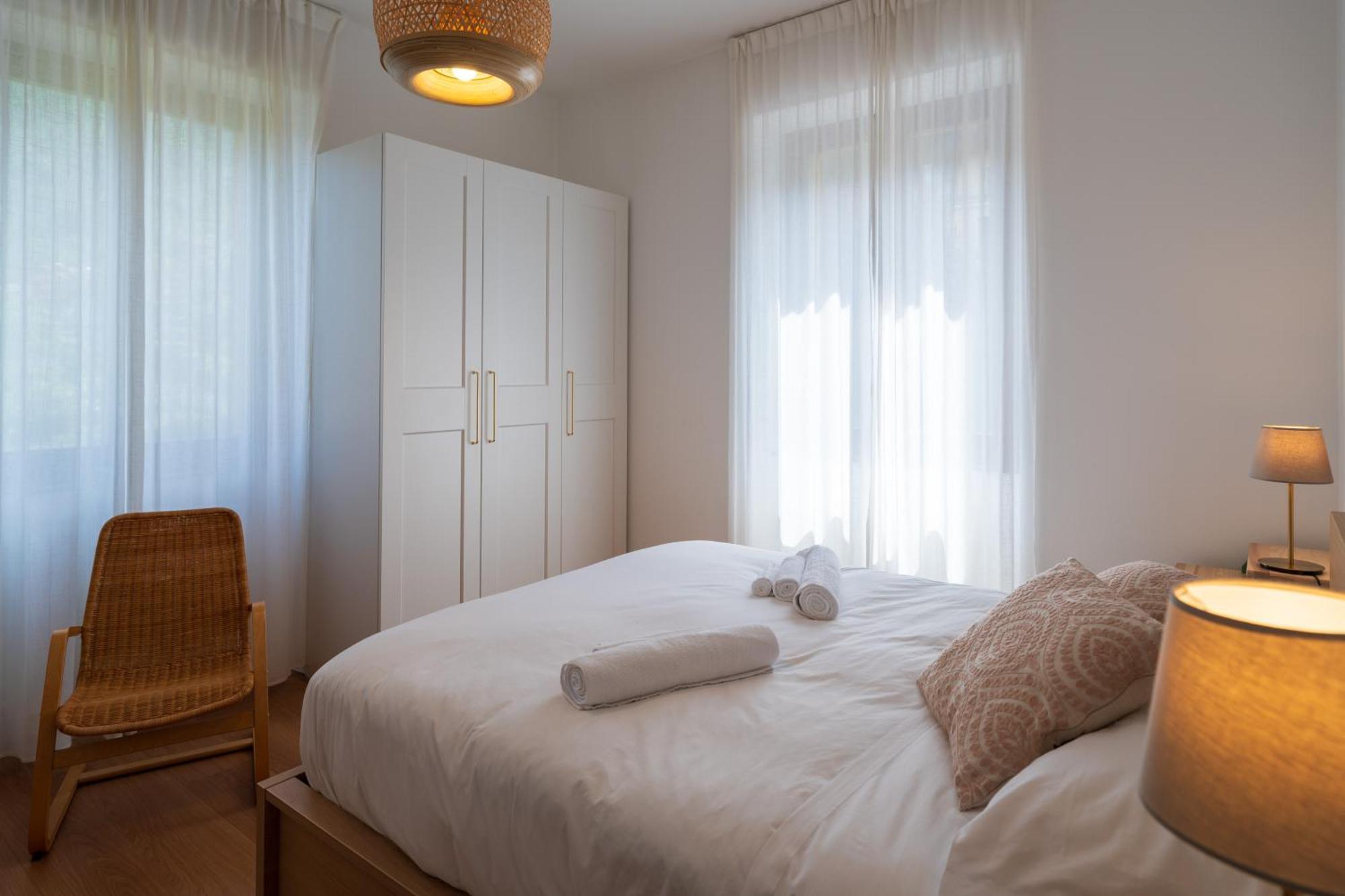 Stunning Apartment- Terrace And Swimming Pool 벨라노 외부 사진